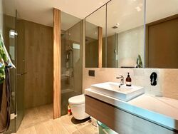 Marine Blue (D15), Condominium #566430021
